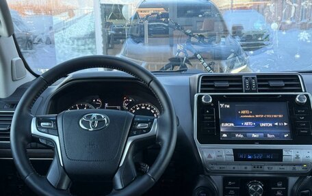 Toyota Land Cruiser Prado 150 рестайлинг 2, 2018 год, 5 988 000 рублей, 14 фотография