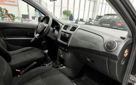 Renault Sandero II рестайлинг, 2016 год, 650 000 рублей, 13 фотография