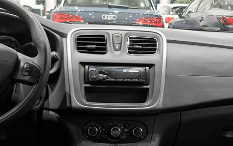 Renault Sandero II рестайлинг, 2016 год, 650 000 рублей, 18 фотография