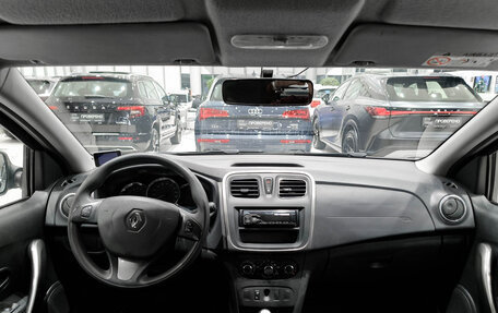 Renault Sandero II рестайлинг, 2016 год, 650 000 рублей, 17 фотография