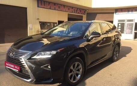 Lexus RX IV рестайлинг, 2018 год, 4 100 000 рублей, 8 фотография