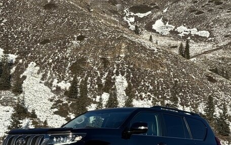 Toyota Land Cruiser Prado 150 рестайлинг 2, 2018 год, 5 647 000 рублей, 3 фотография