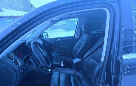 Volkswagen Tiguan I, 2010 год, 1 000 000 рублей, 2 фотография