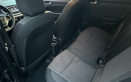 Hyundai Solaris II рестайлинг, 2017 год, 980 000 рублей, 13 фотография