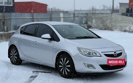Opel Astra J, 2010 год, 480 000 рублей, 2 фотография