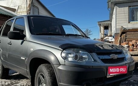 Chevrolet Niva I рестайлинг, 2011 год, 610 000 рублей, 8 фотография