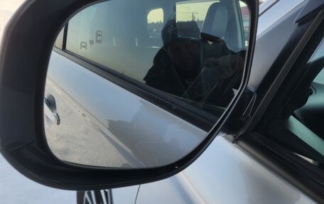 Mitsubishi Outlander III рестайлинг 3, 2017 год, 2 250 000 рублей, 14 фотография