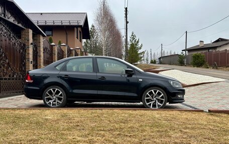 Volkswagen Polo VI (EU Market), 2018 год, 1 120 000 рублей, 2 фотография
