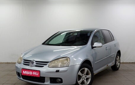 Volkswagen Golf V, 2004 год, 380 000 рублей, 1 фотография