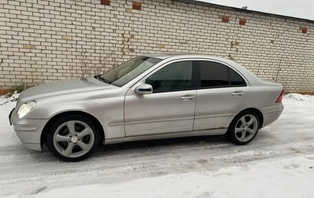 Mercedes-Benz C-Класс, 2003 год, 430 000 рублей, 8 фотография