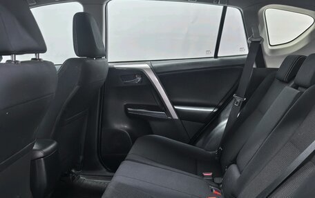 Toyota RAV4, 2017 год, 1 950 000 рублей, 18 фотография