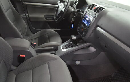 Volkswagen Golf V, 2004 год, 380 000 рублей, 8 фотография