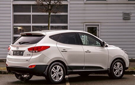 Hyundai ix35 I рестайлинг, 2013 год, 1 295 000 рублей, 6 фотография