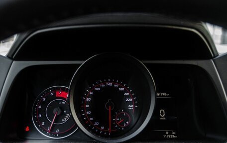 Hyundai Elantra, 2021 год, 1 900 000 рублей, 15 фотография