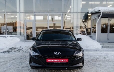 Hyundai Elantra, 2021 год, 1 900 000 рублей, 3 фотография