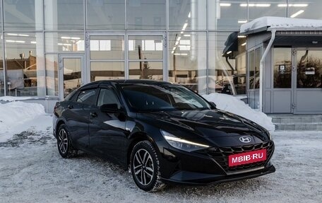 Hyundai Elantra, 2021 год, 1 900 000 рублей, 5 фотография