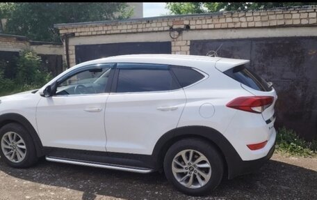 Hyundai Tucson III, 2016 год, 2 100 000 рублей, 1 фотография