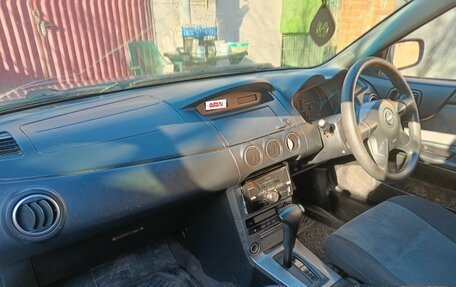 Nissan Avenir II, 2003 год, 210 000 рублей, 4 фотография