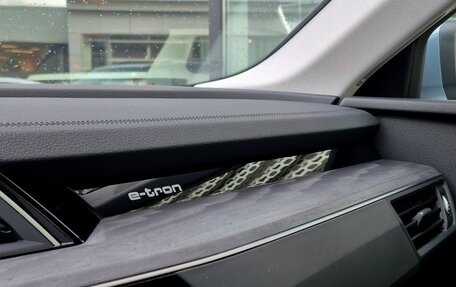 Audi e-tron I, 2023 год, 5 470 000 рублей, 26 фотография