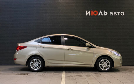 Hyundai Solaris II рестайлинг, 2014 год, 1 000 000 рублей, 4 фотография