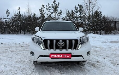 Toyota Land Cruiser Prado 150 рестайлинг 2, 2010 год, 3 000 000 рублей, 3 фотография