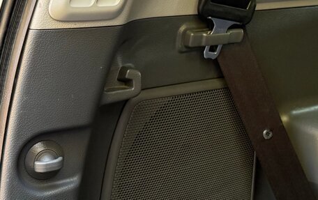 Toyota Land Cruiser Prado 150 рестайлинг 2, 2010 год, 3 000 000 рублей, 29 фотография