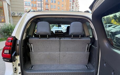 Toyota Land Cruiser Prado 150 рестайлинг 2, 2010 год, 3 000 000 рублей, 30 фотография