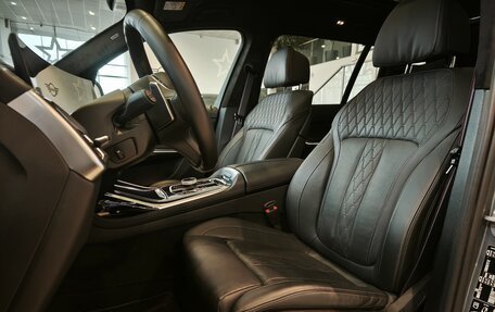 BMW X7, 2024 год, 16 000 000 рублей, 14 фотография