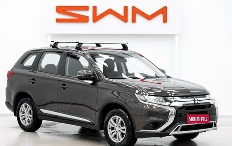 Mitsubishi Outlander III рестайлинг 3, 2020 год, 1 799 000 рублей, 1 фотография