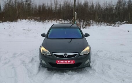 Opel Astra J, 2010 год, 570 000 рублей, 1 фотография