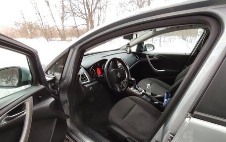 Opel Astra J, 2010 год, 590 000 рублей, 10 фотография