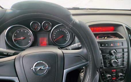 Opel Astra J, 2010 год, 570 000 рублей, 13 фотография