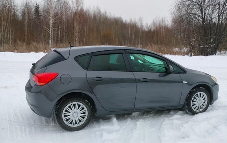 Opel Astra J, 2010 год, 570 000 рублей, 6 фотография