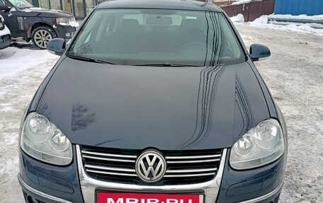 Volkswagen Jetta VI, 2010 год, 750 000 рублей, 7 фотография