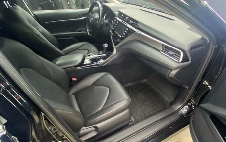 Toyota Camry, 2020 год, 2 550 000 рублей, 11 фотография