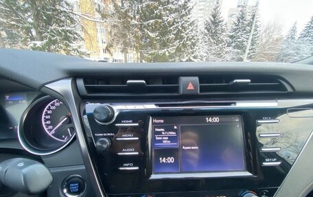 Toyota Camry, 2020 год, 2 550 000 рублей, 15 фотография