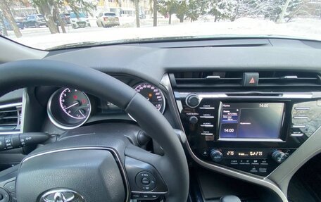 Toyota Camry, 2020 год, 2 550 000 рублей, 14 фотография