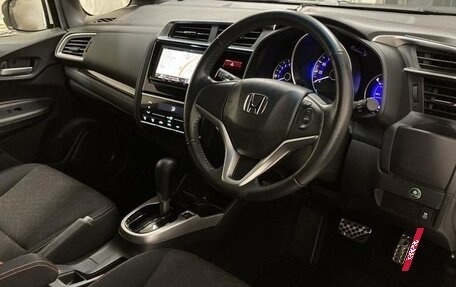 Honda Fit III, 2015 год, 883 000 рублей, 7 фотография