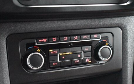 Volkswagen Amarok I рестайлинг, 2012 год, 1 899 999 рублей, 12 фотография