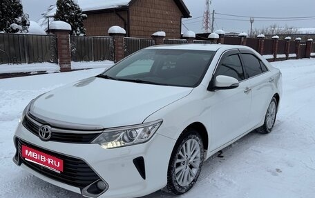 Toyota Camry, 2014 год, 1 890 000 рублей, 8 фотография