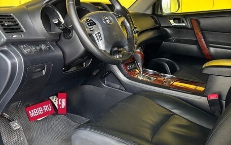 Toyota Highlander III, 2012 год, 1 849 000 рублей, 10 фотография