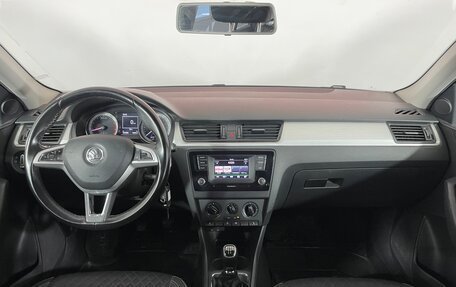 Skoda Rapid I, 2016 год, 1 075 000 рублей, 10 фотография