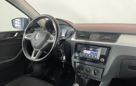 Skoda Rapid I, 2016 год, 1 075 000 рублей, 13 фотография