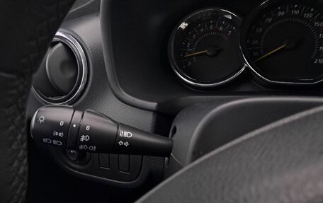 Renault Sandero II рестайлинг, 2018 год, 1 090 000 рублей, 12 фотография