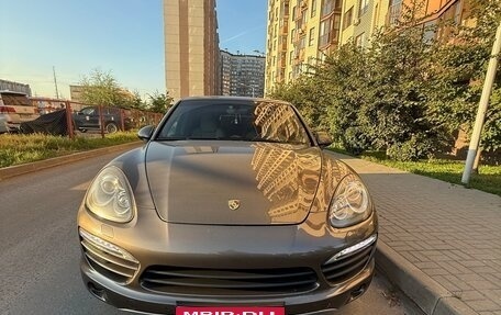 Porsche Cayenne III, 2011 год, 1 880 000 рублей, 1 фотография