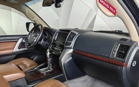 Toyota Land Cruiser 200, 2015 год, 4 525 150 рублей, 11 фотография