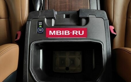 Toyota Land Cruiser 200, 2015 год, 4 525 150 рублей, 24 фотография