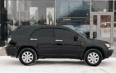 Toyota Harrier, 2000 год, 800 000 рублей, 4 фотография