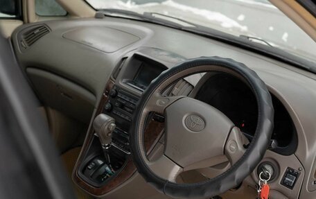 Toyota Harrier, 2000 год, 800 000 рублей, 11 фотография