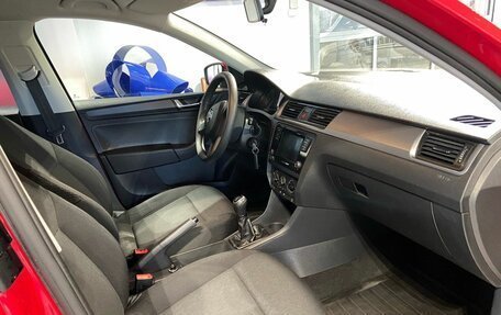 Skoda Rapid I, 2018 год, 1 250 000 рублей, 8 фотография